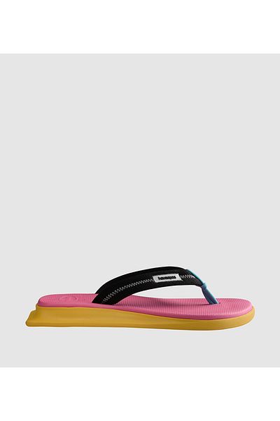Havaianas الوردي هاف. صندل للجنسين من ترادي زوري