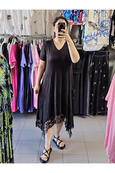 tellevolle Asymmetrical Lace Dress with Lace Detail