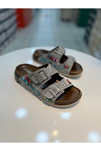 Akınal Bella Κομψές γυναικείες φλατ παντόφλες Esem με διπλή πόρπη και πέτρες