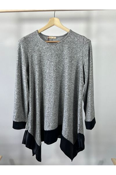 Damla Plus Size Soft Textured Leather Detail Crew Neck Long Sleeve Blouse
