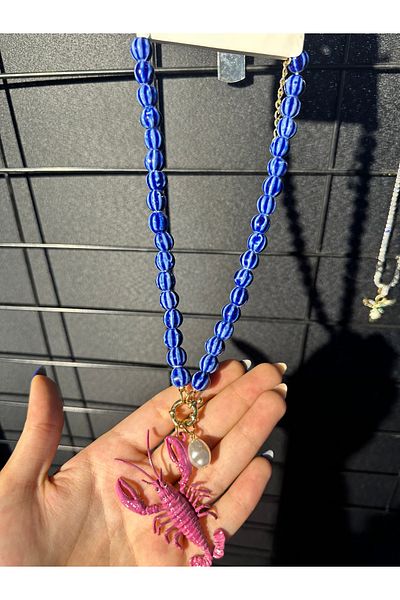 Butik Brand model necklace