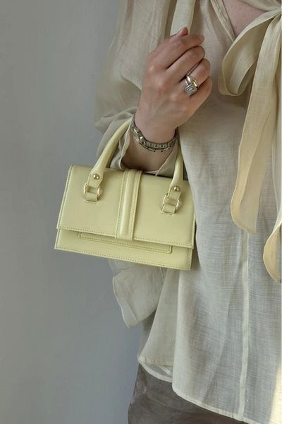 LEONAS Multi-Eye Stylish Women's Hand and Shoulder Bag Tarnel Yellow