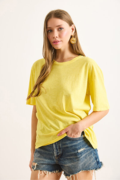 Olalook Γυναικείο μπλουζάκι με κίτρινο πλενόμενο άνετο και σε σχήμα TSH-19000931