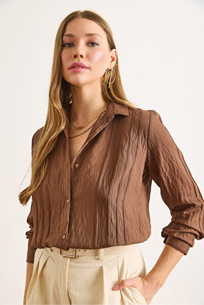 Olalook Kadın Kahverengi Geometrik Şerit Detaylı Dökümlü Gömlek GML-19001335