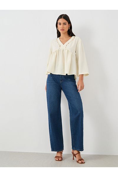 Styli Embellished Lace Detail V-Neck Peplum Blouse