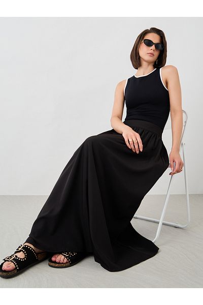 Styli Solid Elasticated Waistband A-Line Maxi Skirts