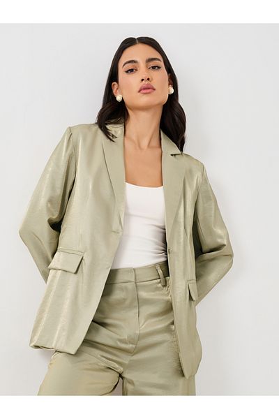 Styli Solid Regular Fit Single Breasted Blazer