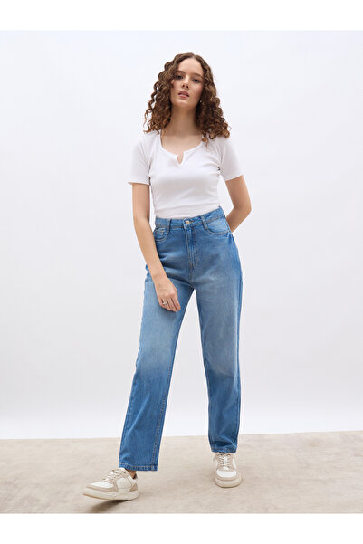 Styli بنطال جينز مستقيم الخصر وباهت اللون