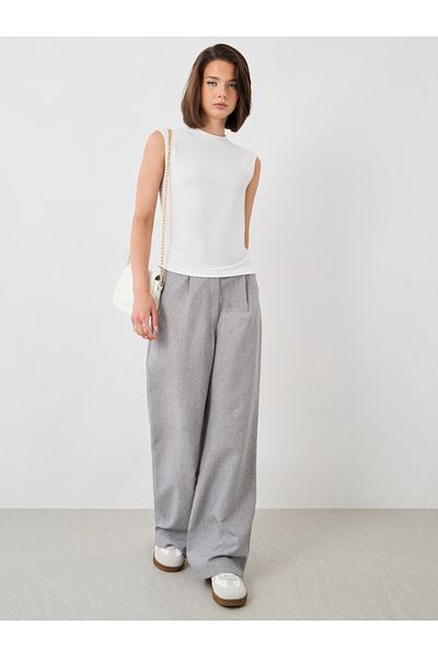 Styli Solid Sleeveless High Neck Top