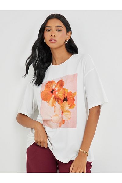 Styli Graphic Print Round Neck Oversized T-Shirt