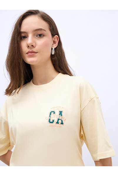 Styli Slogan Print Crew Neck Oversized T-Shirt