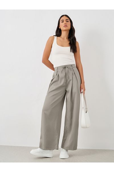 Styli Striped Inverted Pleated Drawstring Pants