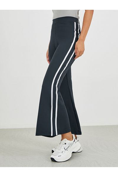 Styli Fit and Flare Leggings with Side Stripes