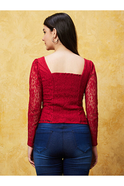 Globus By Styli Sweetheart Neck Puff Sleeves Lace Top