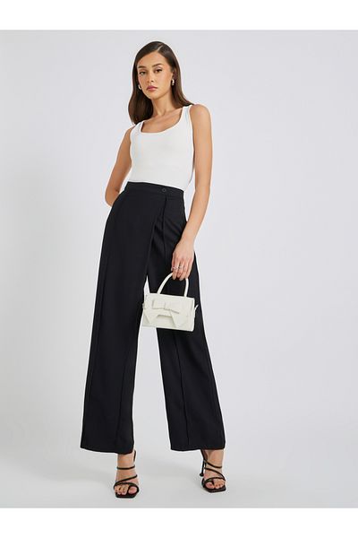 Styli Solid Cross Overlay Waistband Tapered Fit Pants