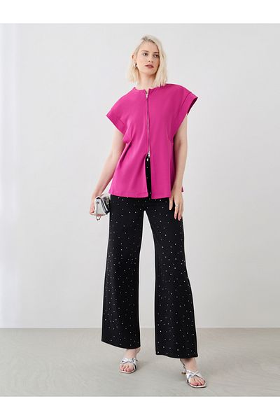 Styli Solid Pleated Longline Blouse with Zipped Detail