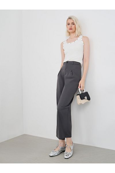 Styli Women Grey Solid Cropped Wide Leg Pants with Belt Loops