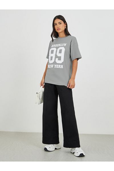Styli Brooklyn 89 Slogan Print Short Sleeve Oversized T-Shirt