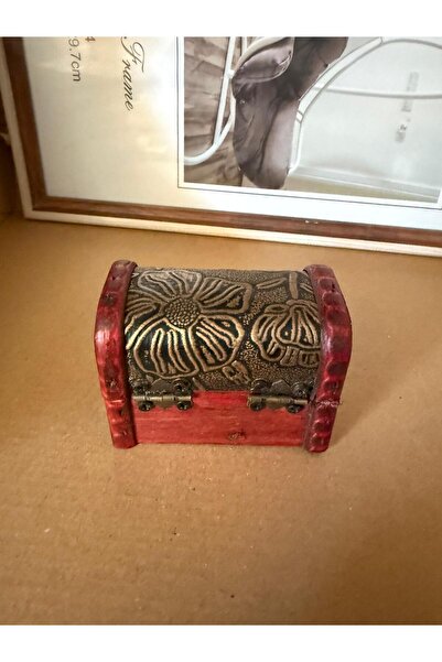 MAZİDENBİRYAPRAK NOSTALJİK GÖRÜNÜMLÜ SANDIK