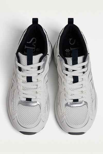 Stradivarius Trainers with detail