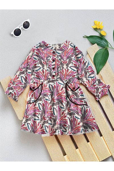 Bella Moda By Styli All-Over Floral Print Pintuck Detail Dress with Pockets