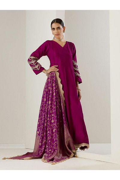 Ishin By Styli Women Lace Detail V Neck A-Line Maxi Dress