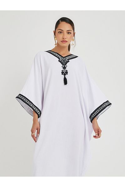 Styli Loose Fit Batwing Sleeve Embroidered Jalabiya with Tassel Detail