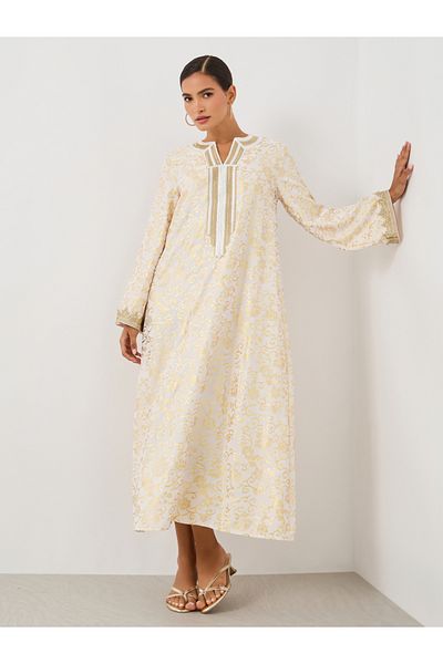 Keenly By Styli جلابية بأكمام طويلة وتفاصيل مطرزة ومطبوعة بالزهور