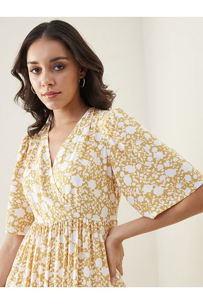 Femmella By Styli Floral Print V Neck A-Line Midi Dress