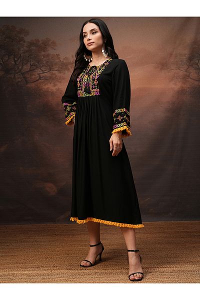 Vishudh By Styli Women Embroidered Tie-Up Neck A-Line Midi Dress