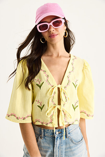 Bianco Lucci Women's Floral Embroidered Muslin Blouse 1023 60283252