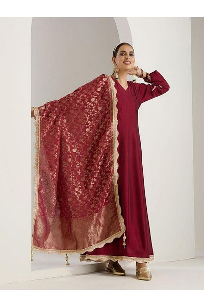 Ishin By Styli Women Lace Detail V Neck A-Line Maxi Dress