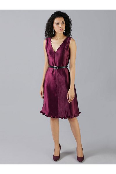 Mish By Styli Pleated V Neck A-Line Midi Dress
