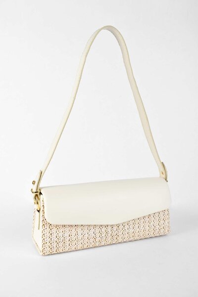 birizmoda حقيبة يد وكتف نسائية من الجلد مغطاة بالقش باجيت - كريمي
