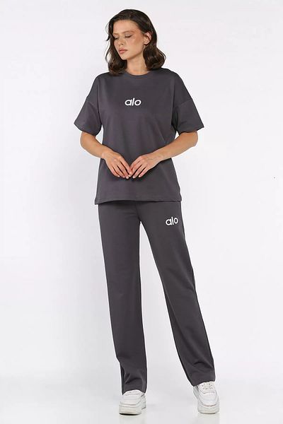 GÜLSELİ Smoked Crew Neck Embroidered Women's T-Shirt Pants Double Set