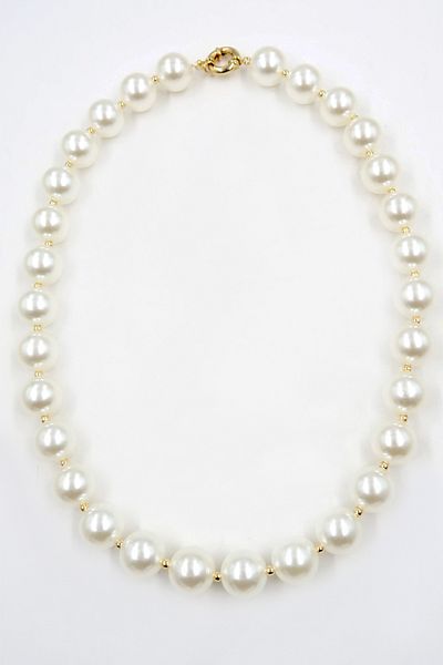 VAGGON Women's Cream Gold Piping Large Stone Pearl Design Necklace Prmx13825
