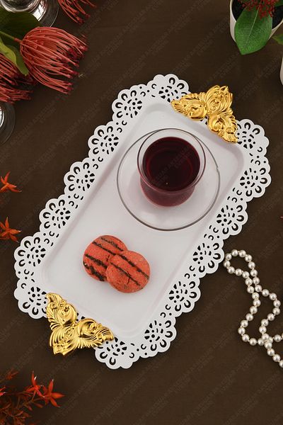 AKSESUAR EVRENİ Seta White Lace Edged Carved Detailed Gold Accessory Handled Rectangular Presentation Tray