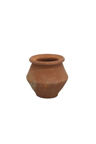 Others Creative pottery masterpiece in the shape of a corner