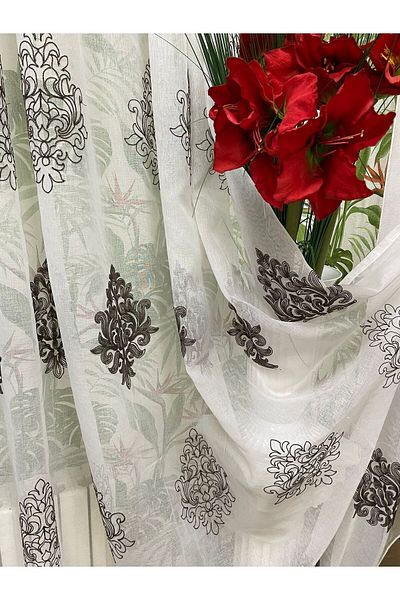 Liz Line Embroidered linen curtain, with rejansa, different sizes and colors, from the "Inna Baroc" collection by Liz Line