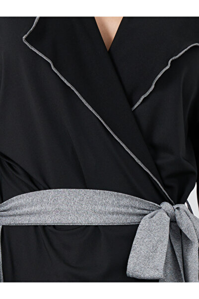 Styli Color Block Notch Label Neck Midi Dress