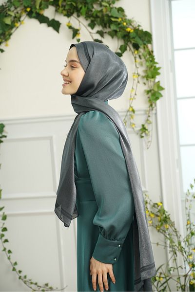 ARMANDA Princess Series Frameworked Solid Pattern Shawl