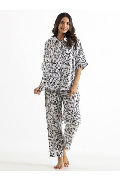 Sanskrutihomes By Styli Women Leaf Printed Pure Cotton Shirt and Pyjama Set
