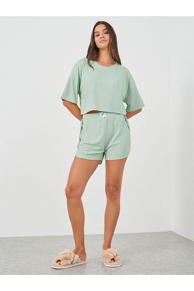 Styli Solid Short Sleeve Crop T-Shirt and Shorts Set