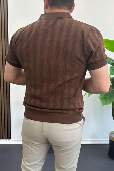 Edwox Ανδρικό μπλουζάκι με μοτίβο με ανοιχτό γιακά καφέ Edw385