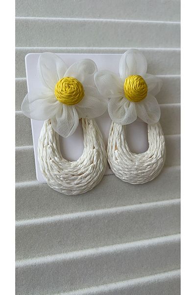 Goche Handmade Raffia Earrings with Daisy Motif – Bohemian Summer Women's Jewelry