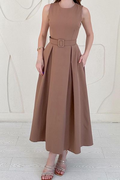 Elbee Fashion Woman Φόρεμα με λαιμόκοψη με λαιμόκοψη