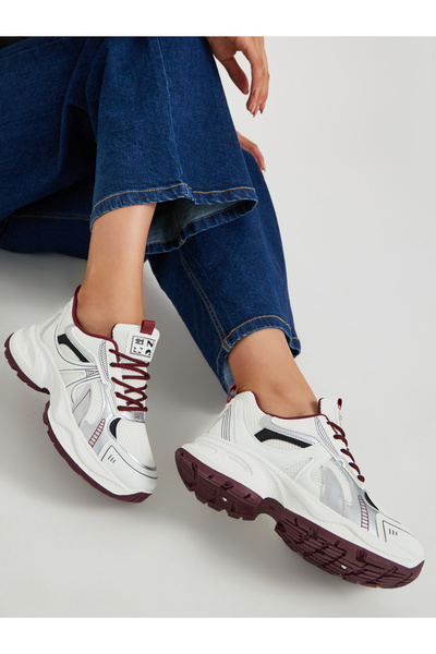 Styli حذاء رياضي سميك برباط ومقدمة مستديرة مع لسان سحب خلفي