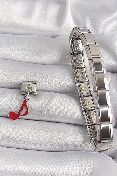 Skygo Tj-Bc1180 Red 316L Steel Silver Color Musical Note Model Nomination Charm