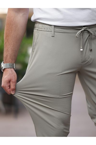 BASEL.CO Ultra Light Thin Stretchy Slim Fit Jogger