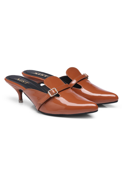 GNIST By Styli Buckle Detail Pointed Toe Kitten Heel Mules